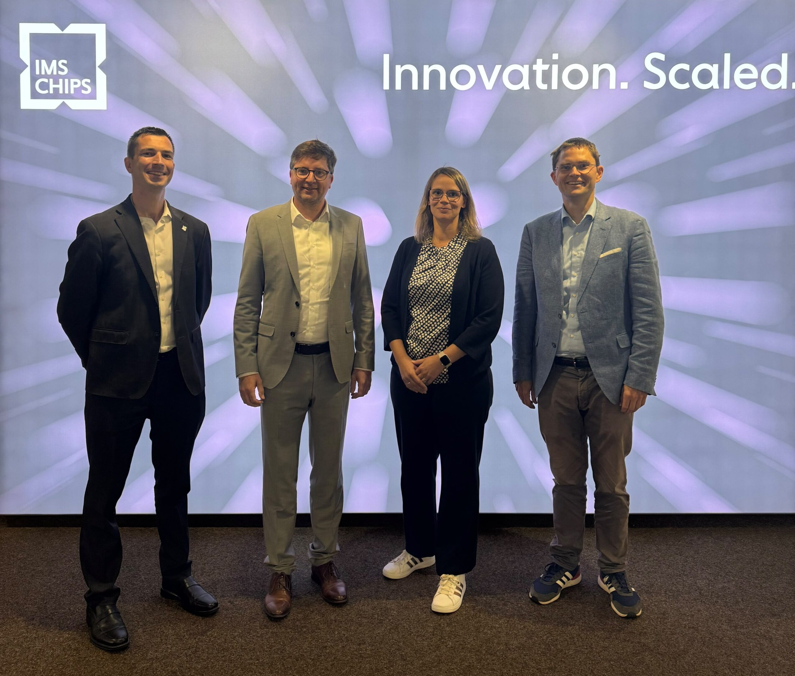 From dialogue. To innovation. – CDU-Landtagsabgeordneter Albrecht Stickel zu Besuch am IMS CHIPS